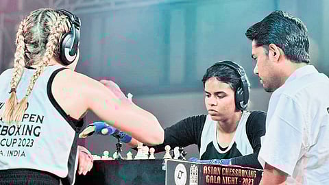 Arundhathy in action against Russia’s Oksana Komissarova during the Asian Chessboxing Championship in 2023