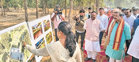 Pradhan taking a look at the upgradation plan of Sambalpur Zoo on Monday 