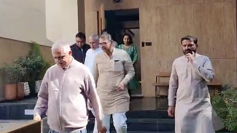 Santosh, along with Ratnakar and Vishwakarma, met with Anjaliben Rupani. 