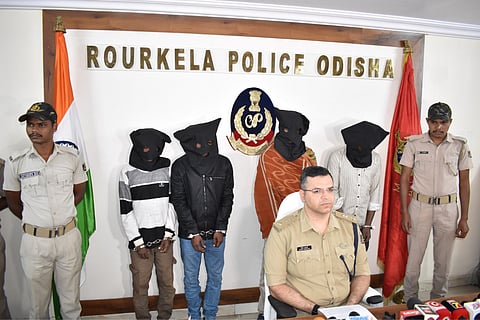 4 of the arrested members of ‘Chande’ gang in custody of police | Express