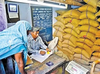 ‘Gujarat model’: Note on PDS aimed at making system cashless submitted