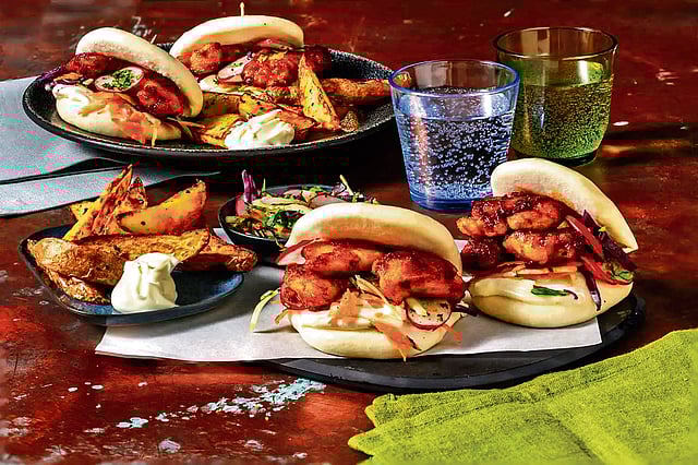 Korean Gochujang Chicken Buns