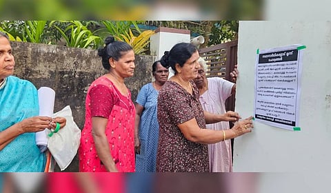 The residents pointed out how five months have passed since the state government promised to implement the proposal announced to protect the Chellanam-Wet Kochi coast from sea erosion. 