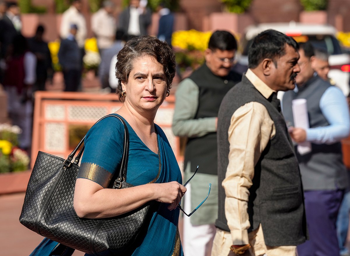 'Take a peek outside', Priyanka jabs PM Modi for 'enjoy the weather' remark