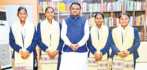 The four players of Odisha - Phula Saren from Balasore, and Parbati Marndi, Jamuna Rani Tudu and Basanthi Hansda from Mayurbhanj - met the chief minister at his official residence. 