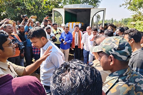 The body of Lake Podami being brought to her village after postmortem for conduct of last rites | Express