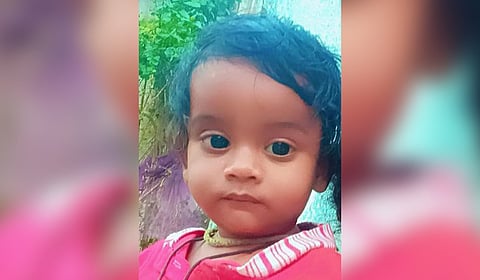The child, G Kameswaran sustained severe head injuries and was rushed to the Tiruttani Government Hospital, where he was declared brought dead.