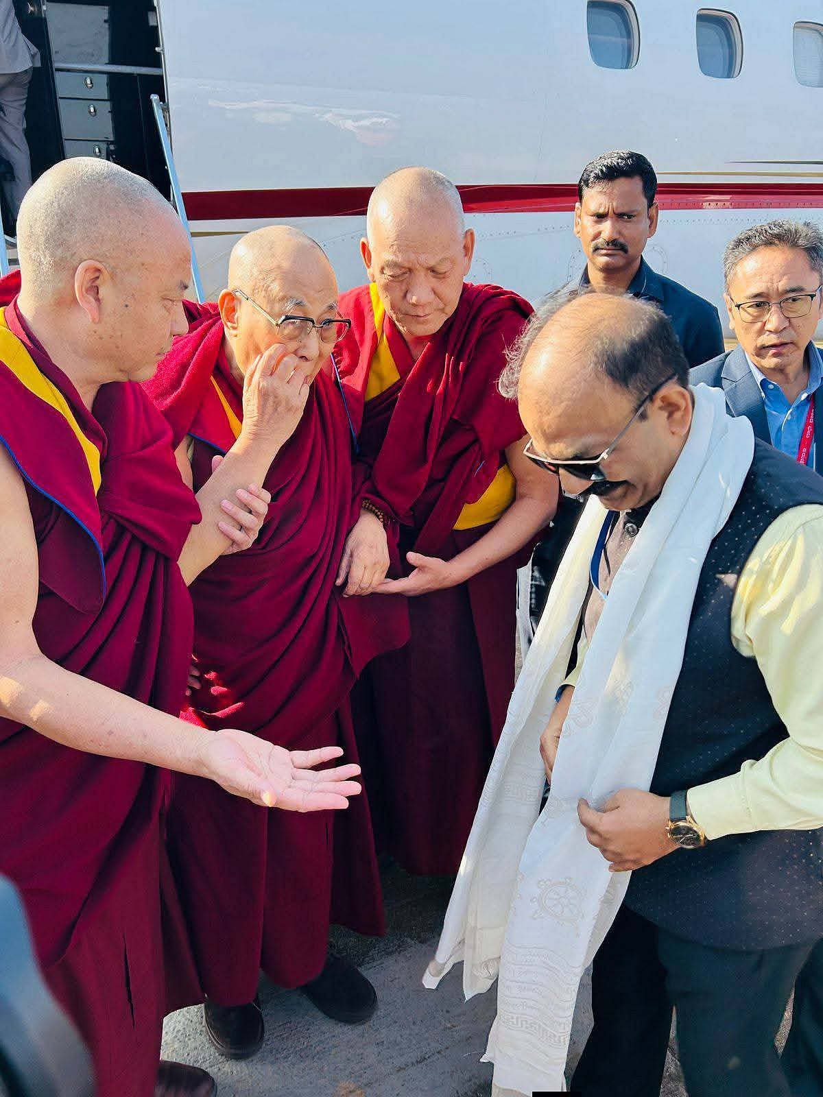 Dalai Lama begins 45-day spiritual retreat at Mundgod settlement