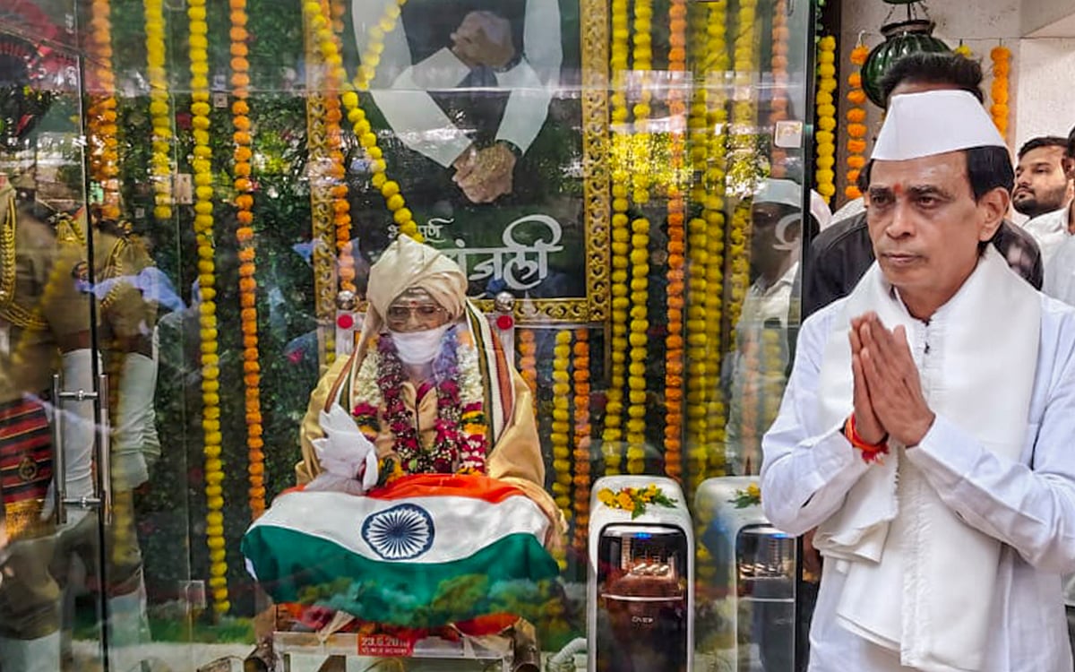 Shivraj Patil’s last rites performed with state honours; Om Birla, Kharge present