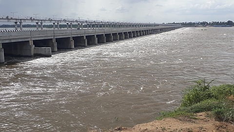 Over 30,000 acres in Kulithai are irrigated by water from the Cauvery through the Mayanur barrage