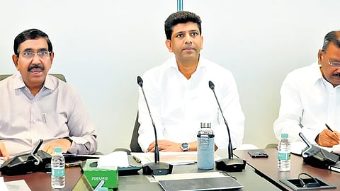 A review meeting of the Amaravati 3‑Member Committee, chaired by Union Minister Pemmasani Chandrasekhar, was held in Guntur on Saturday 