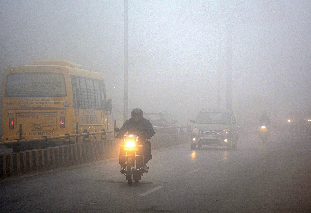 UP: Collision between cars amid fog on Purvanchal Expressway, 2 dead, 3 injured