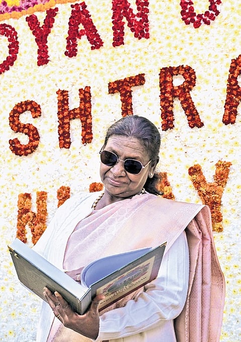 President Droupadi Murmu at opening of the second edition of Udyan Utsav at Rashtrapati Nilayam, in Hyderabad.