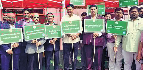Vijayawada East MLA Gadde Rammohan Rao at Solar Renewal Energy Expo.