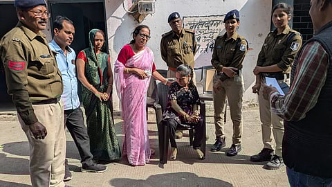 Their initiative, Patri ki Patshala—literally, “the school of the tracks”—is the brainchild of Superintendent of Police (GRP-Indore) Padam Vilochan Shukla