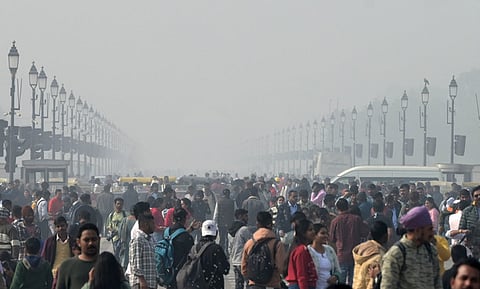 Last winter, Delhi’s peak demand stood at 5,655 MW, while projections for 2025–26 suggest a further rise, signalling a new seasonal high. 