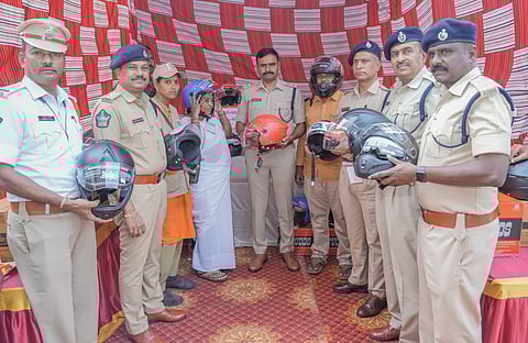 Tirupati Police started ISI mark helmet sales in its petrol bank near traffic police station in the city