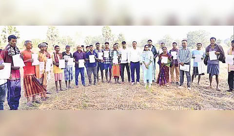 39 residents of Mariwada village in Malkangiri district on Monday received possession of their land.
