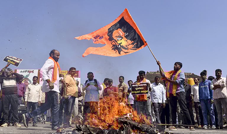 Six Hindu Raksha Dal members held for distributing swords in Ghaziabad colony