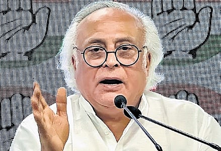 Congress seeks resignation of environment minister