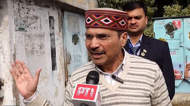 Congress leader Adhir Chowdhury meets PM Modi over attacks on Bangla-speaking migrants