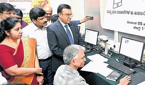 Revenue Minister Krishna Byre Gowda launches the initiative to digitise land records in Bengaluru on Monday