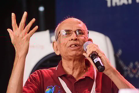 Ecologist Madhav Gadgil addressing a session on ‘Kerala’s Fragile Ecology at the Kerala Literature Festival in Kozhikode 