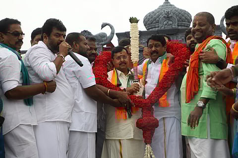 BJP National Working President Nitin Nabin took part in the Namma Ooru Modi Pongal organised by the Coimbatore Urban District BJP at Vadavalli in Coimbatore on Sunday.