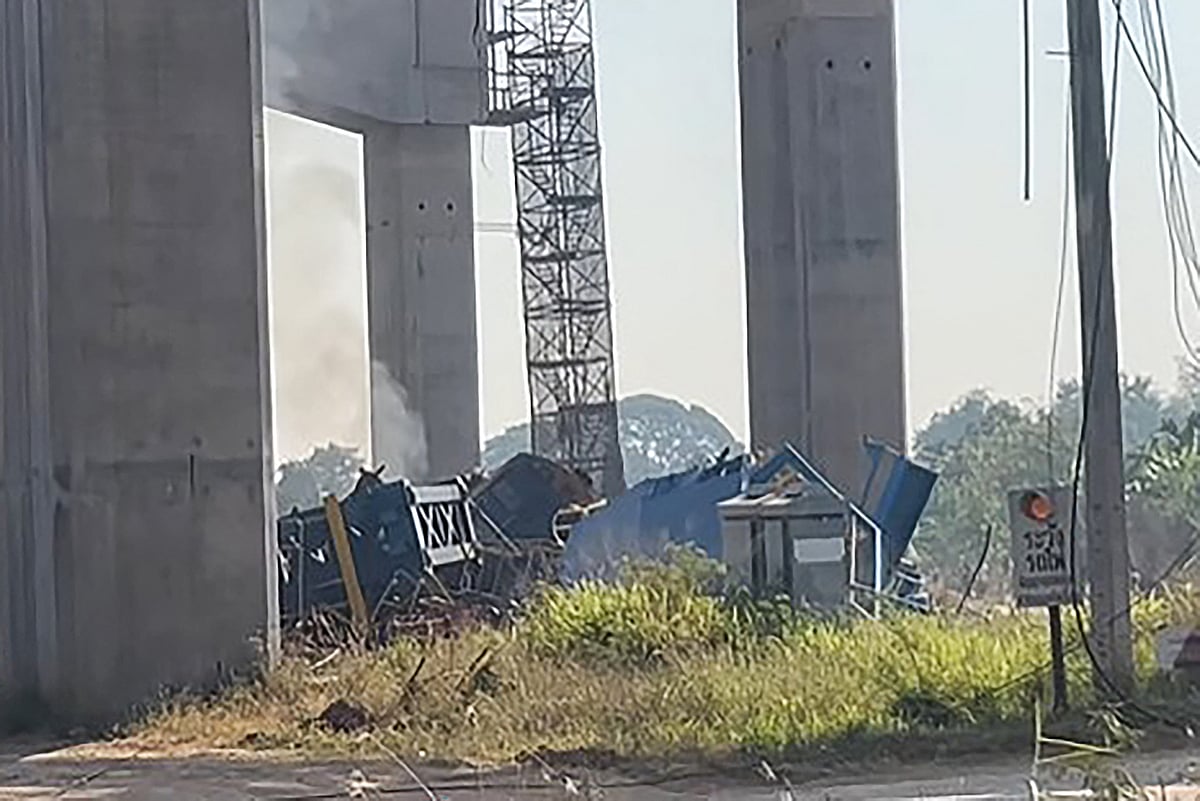 Crane collapse at China-backed railway project derails train in Thailand, killing 22