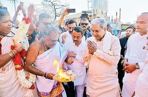 CM Siddaramaiah at the foundation laying ceremony to erect a statue of Chalukyan emperor Immadi Pulakeshi II at Badami in Bagalkot district.