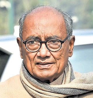 Bhopal Diary | Digvijaya Singh defends Congress legislator