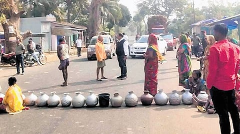 Villagers blocking state highway-19 at Chhatrapur chowk on Thursday | Express