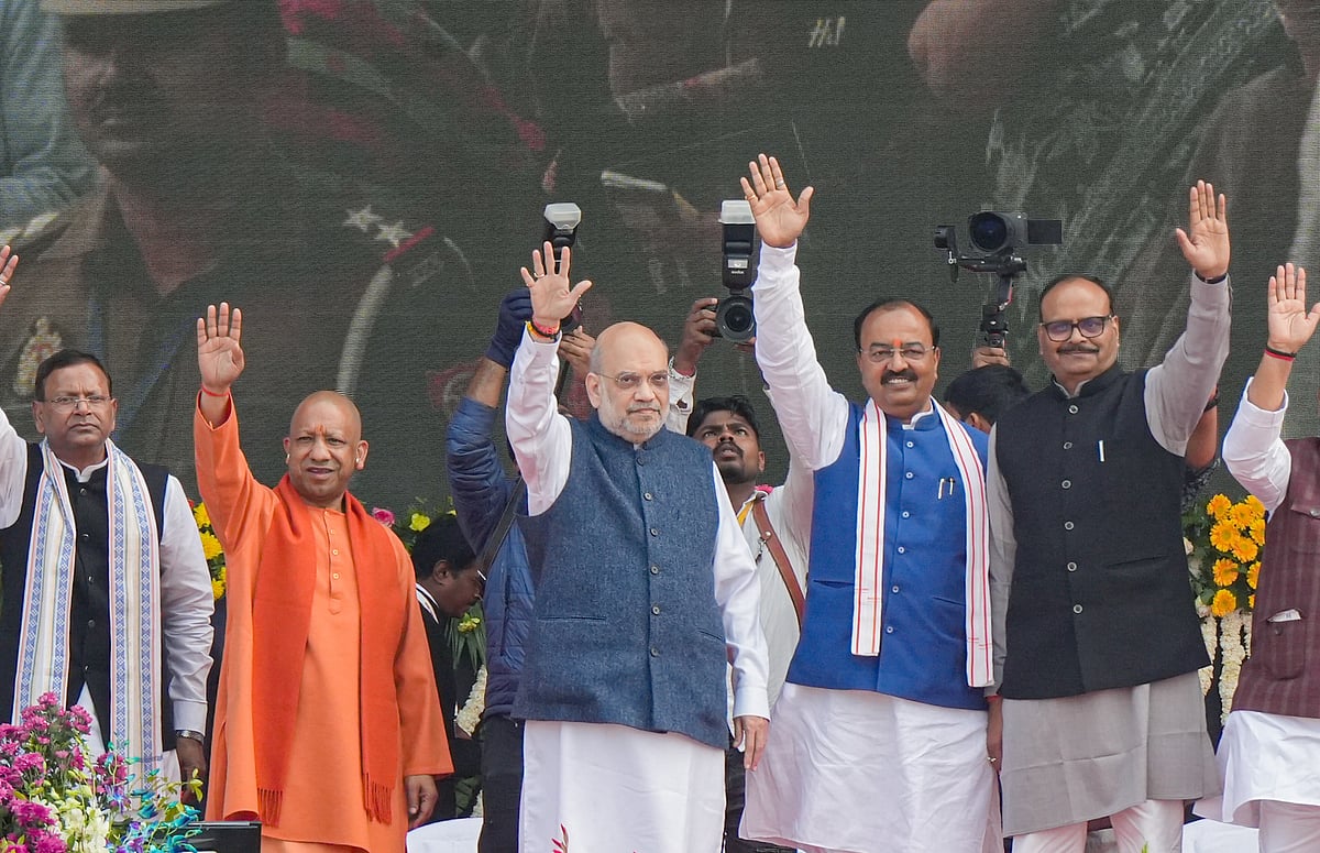Amit Shah asks UP voters to say no to caste, dynasty politics