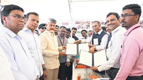 Chief Minister N Chandrababu Naidu participates in the Swachha Andhra - Swarna Andhra programme at Nagari in Chittoor district on Saturday.