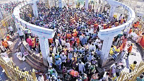Devotees offer prayers at Medaram in Mulugu district