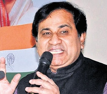 Youth Congress agitation in Bihar, Shakeel claims threat issued from Delhi