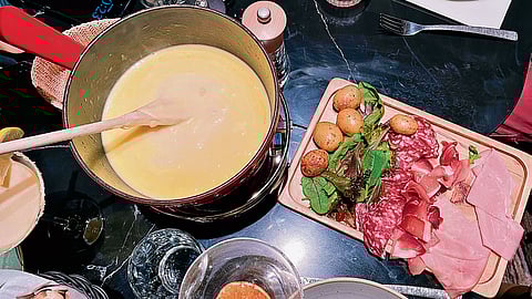 Savoyard fondue