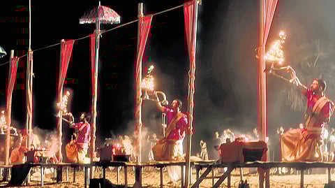 Mahamagham daily footfall crosses three lakh ahead of Naga sadhus’ visit