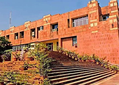  Jawaharlal Nehru University (JNU) 