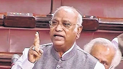 Economic Survey’s RTI mention plan to ‘murder’ it like MGNREGA: Kharge