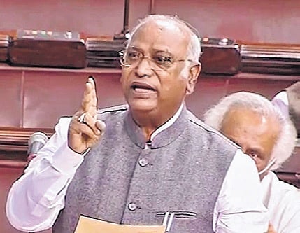 Economic Survey’s RTI mention plan to ‘murder’ it like MGNREGA: Kharge