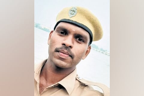 The deceased, identified as Vijay of Harur in Dharmapuri district