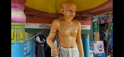 Neglect, nearby Tasmac leave 1951 Gandhi statue in Eral in disrepair