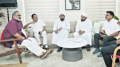 BJP state chief Rajeev Chandrasekhar interacting with Sufi religious leaders from Kozhikode-based Kuruvattoor Zaviyathu Sufiya in Thiruvananthapuram 