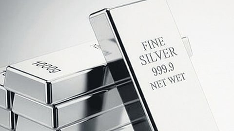 The turning point came late Thursday night when silver prices on India’s MCX commodities exchange crashed from around Rs 4.2 lakh per kg to nearly Rs 3.55 lakh per kg within just 90 seconds. 