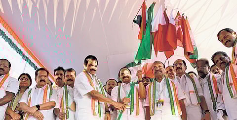 UDF leaders flag off the Puthuyuga Yatra at Kumbla in Kasaragod on Friday