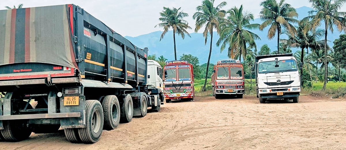 Tenkasi cops crack down on illegal transport of minerals to Kerala
