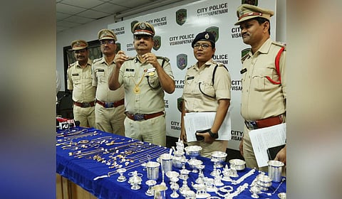 Gajuwaka Crime Police arrested a notorious burglar and recovered stolen property worth Rs 15.63 lakh.