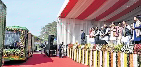 Delhi CM Rekha Gupta with BJP chief Nitin Nabin during the ceremony.