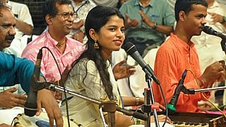 Thakur led the performance on vocals and harmonium, anchoring the evening in melody and rhythm.